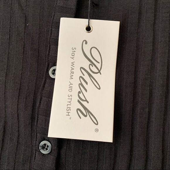 NWT Revolve Plush Black Cardigan Large - Picture 3 of 5